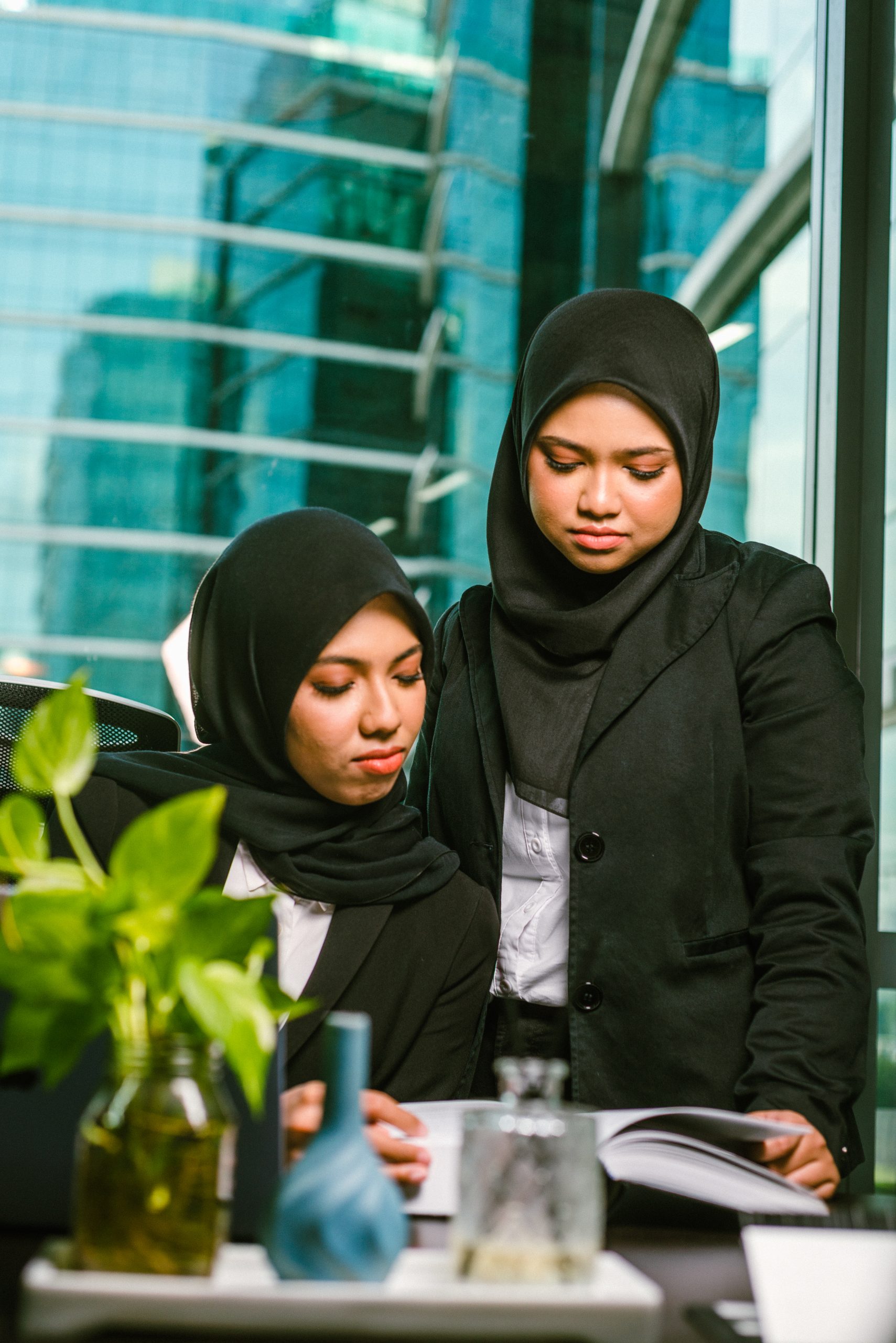 Licensed company secretary in Malaysia assisting clients with company registration and SSM compliance